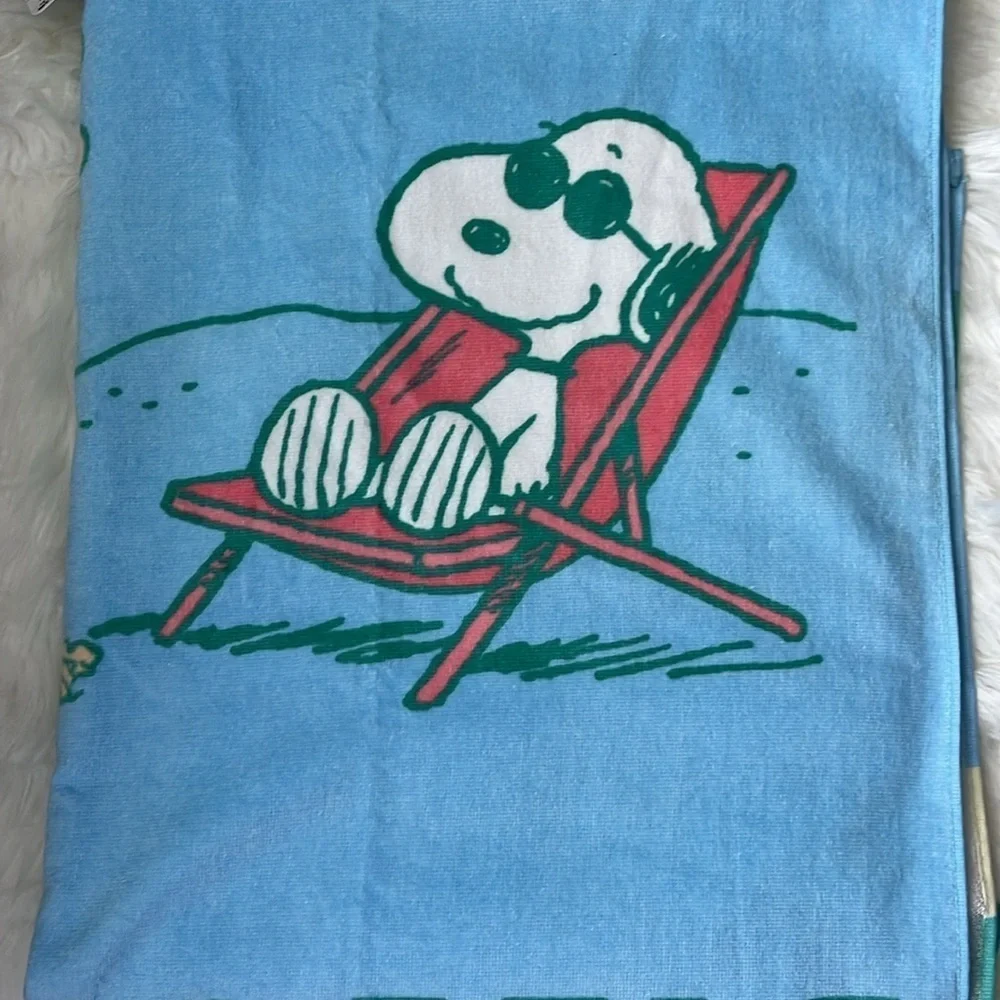 🆕 Peanuts Beach Towel Snoopy Lucy Peppermint Patty “Life is Beachy”